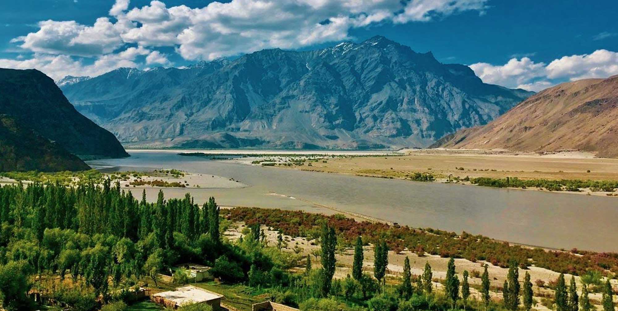 A Complete Travel Guide & the Beauty of Skardu Valley