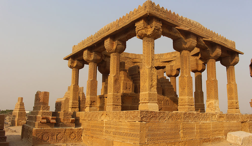 Day Excursion To Chaukandi (from Karachi)