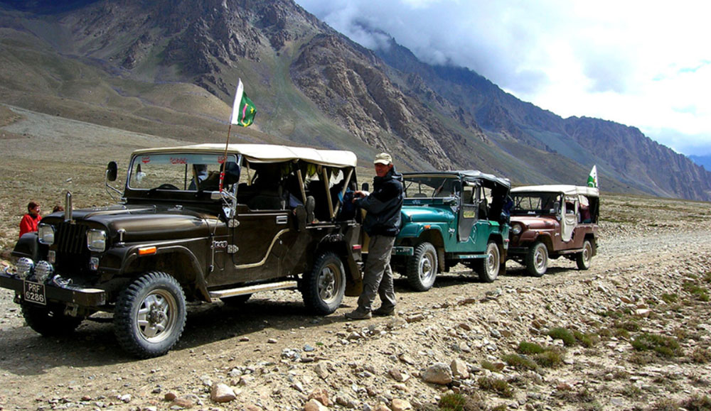 Mountain Valleys Safari