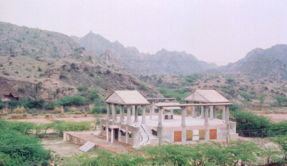Day Excursion To Alexander Monument (from Rawalpindi/Islamabad)