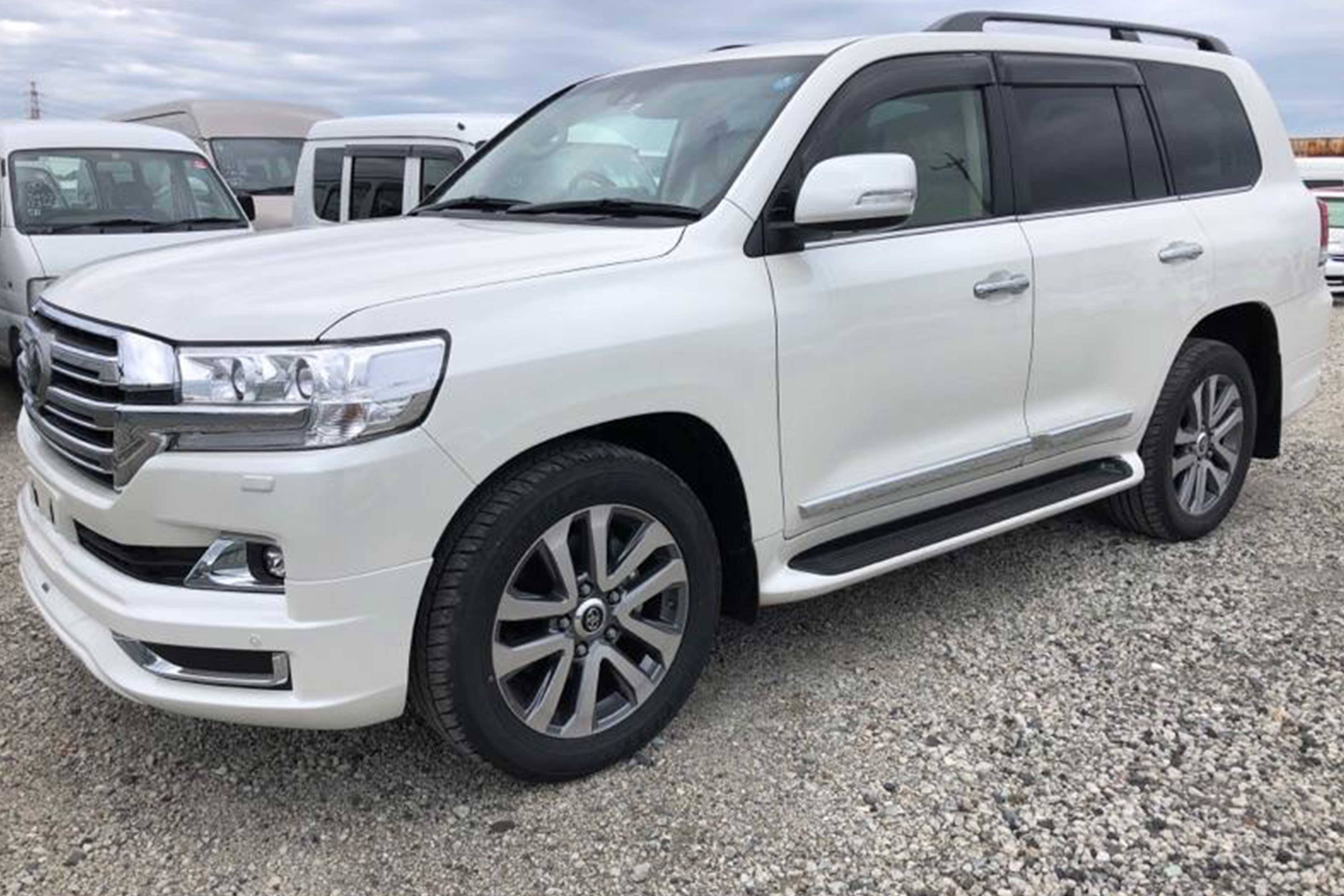 Toyota Land Cruiser V8 ZX