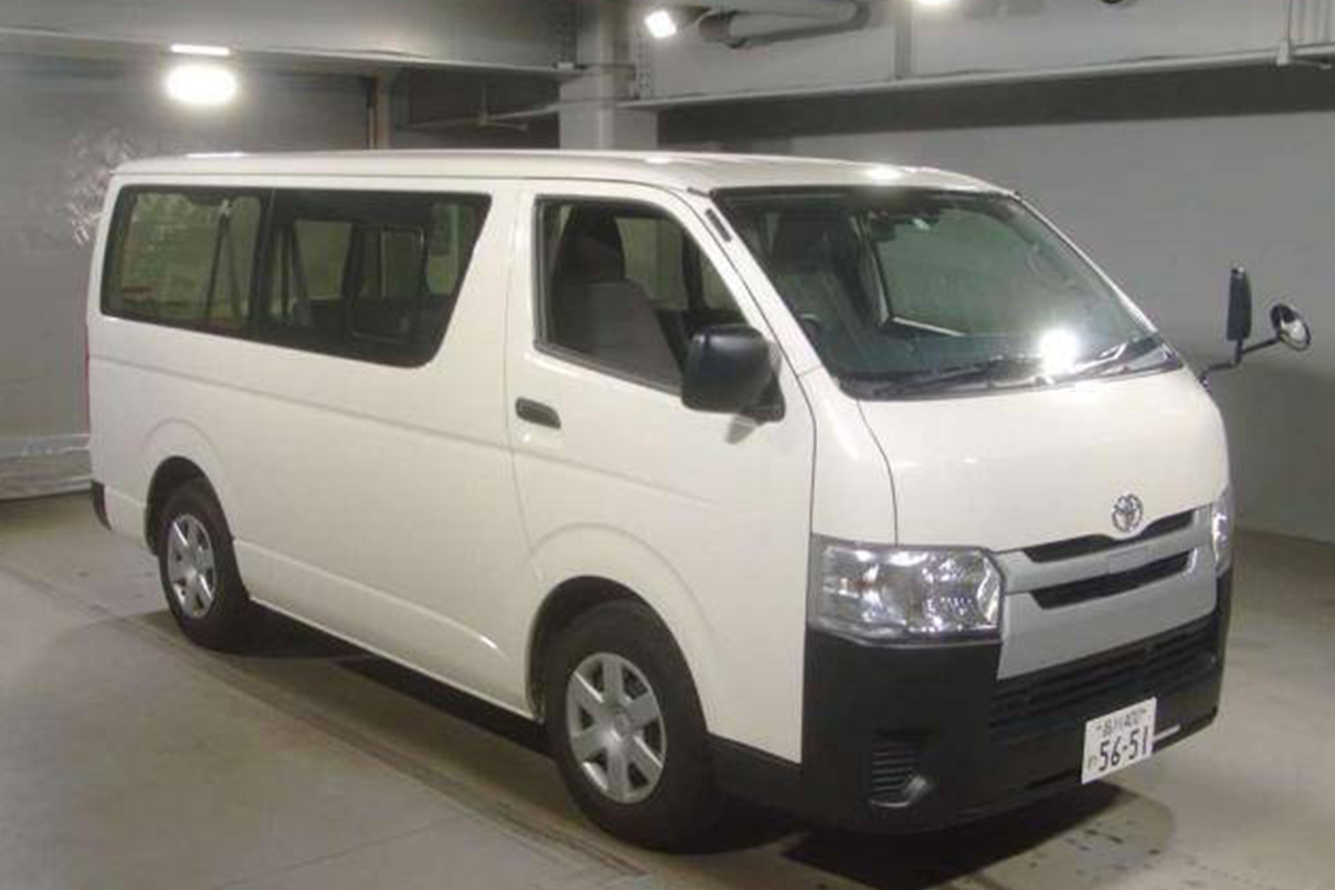 Toyota Hiace Medium Roof